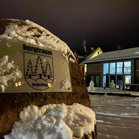 Bergtraum Im Harz, 17 Gaeste, Sauna, Hottub-pool 브라운라제