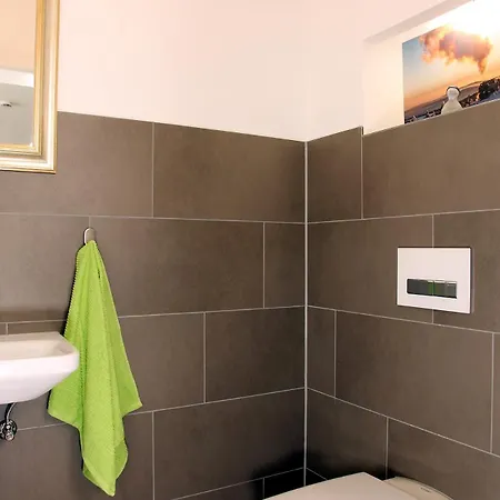Daire Bergtraum Im Harz, 18 Gaeste, Sauna, Hottub-pool