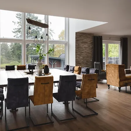 Bergtraum Im Harz, 18 Gaeste, Sauna, Hottub-pool Appartement *